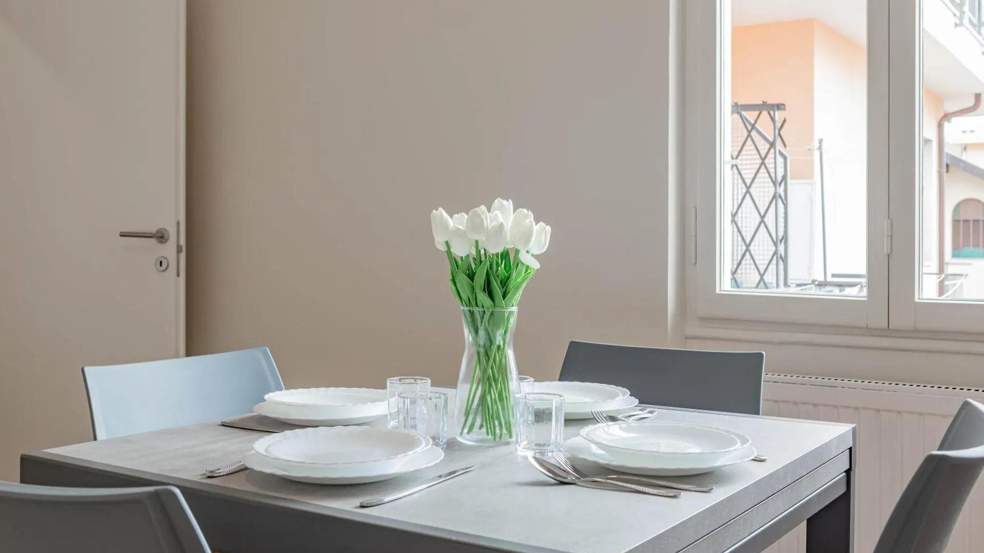 H11 Casa Meridiana Centro - Sanremo Apartment